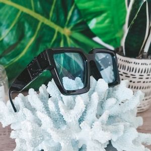 3/$40 Millionairess Sunglasses Black